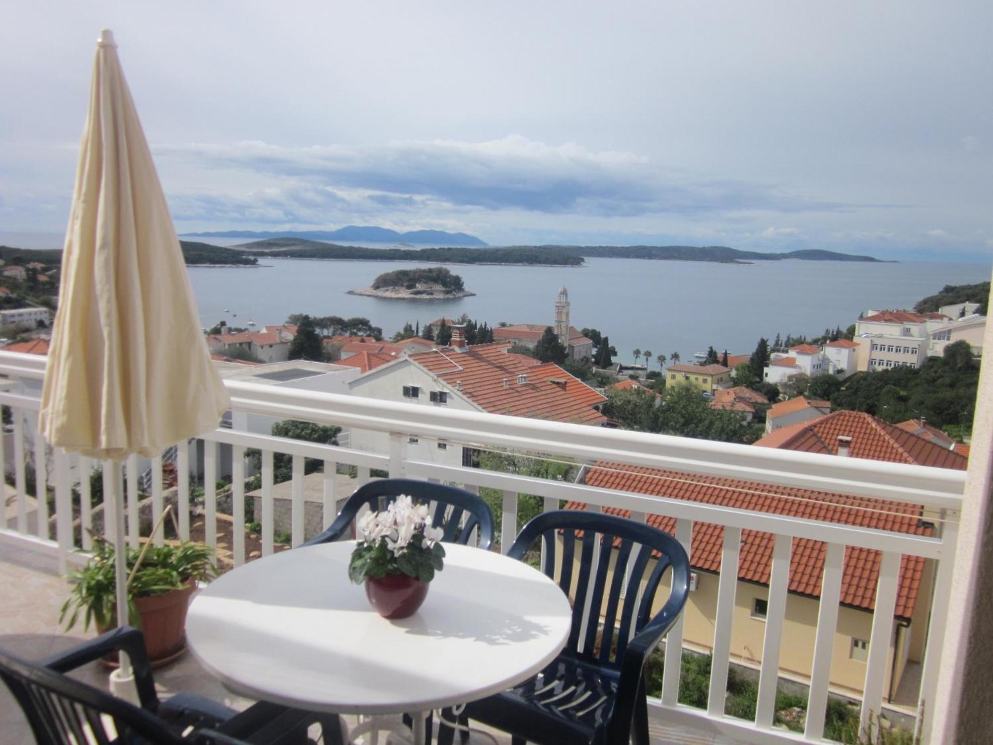 Apartments Kresic Hvar Town Quarto foto